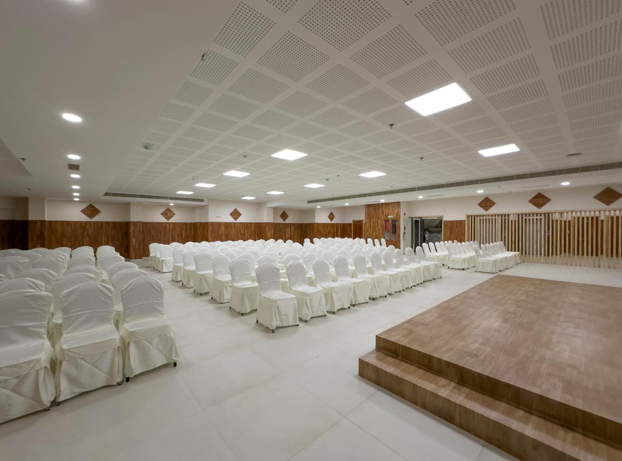 The Habitat Suites Guruvayur Exterior photo