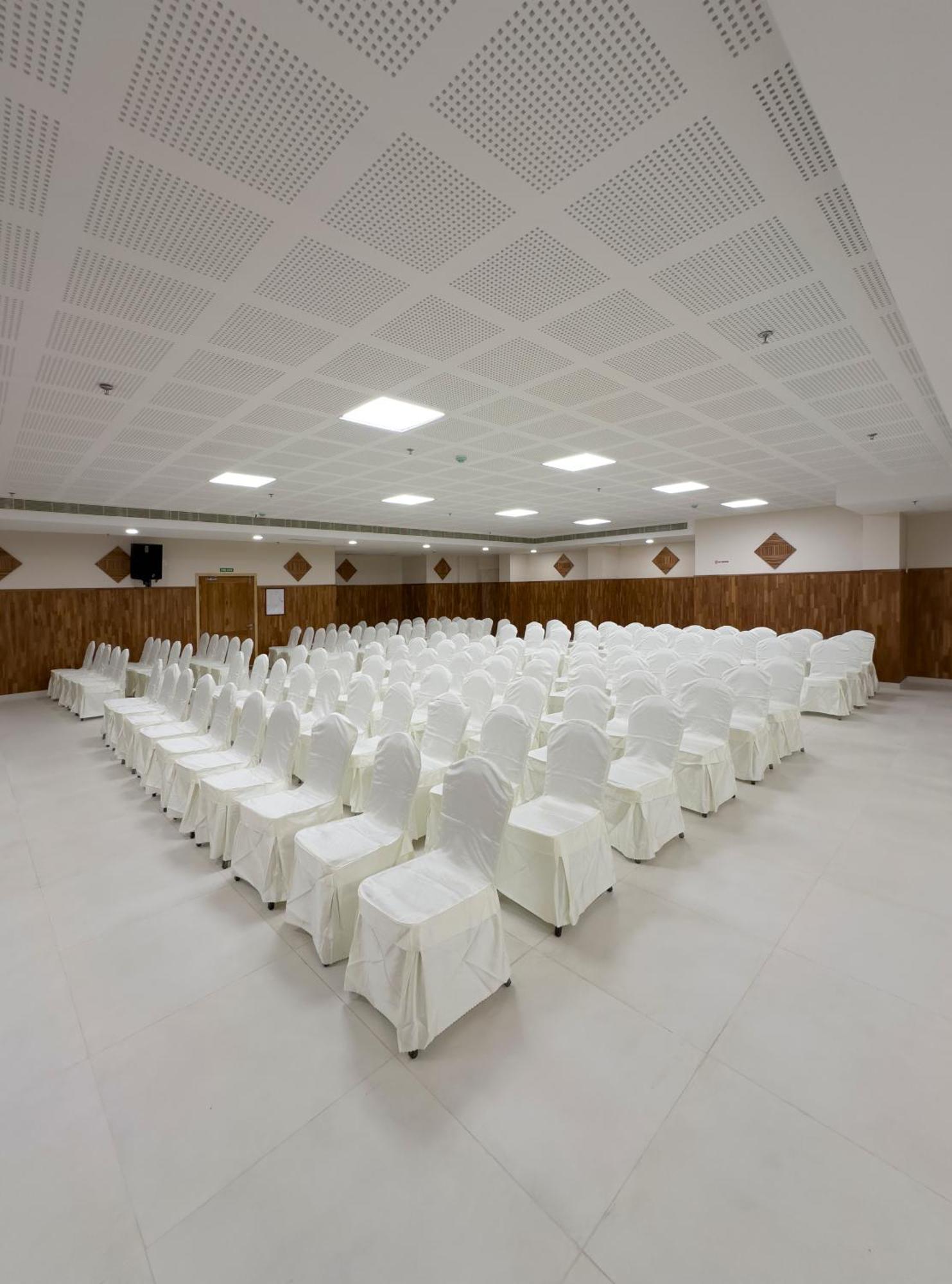 The Habitat Suites Guruvayur Exterior photo